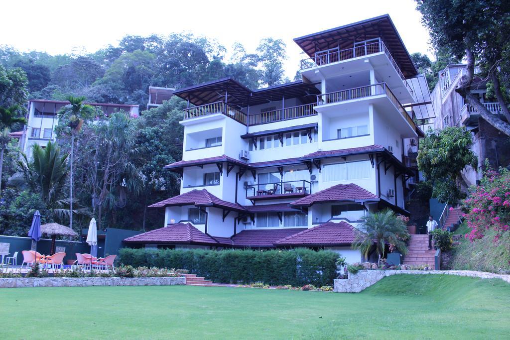 Kandyan Hotel Exterior photo
